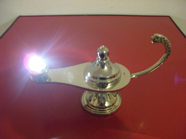 0103 -lámpara de aladino con foco        encendido de laton