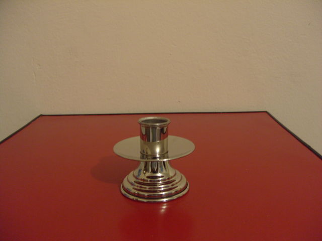 0200 Candelero  para cirio de 22.5 mm latón